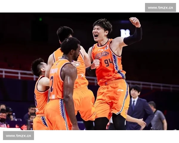 聚焦CBA赛事直播全景呈现篮球巅峰对决精彩瞬间赛季深度解析实时互动